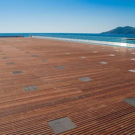 Apartment 2 Pieces De 29 M2 Cannes